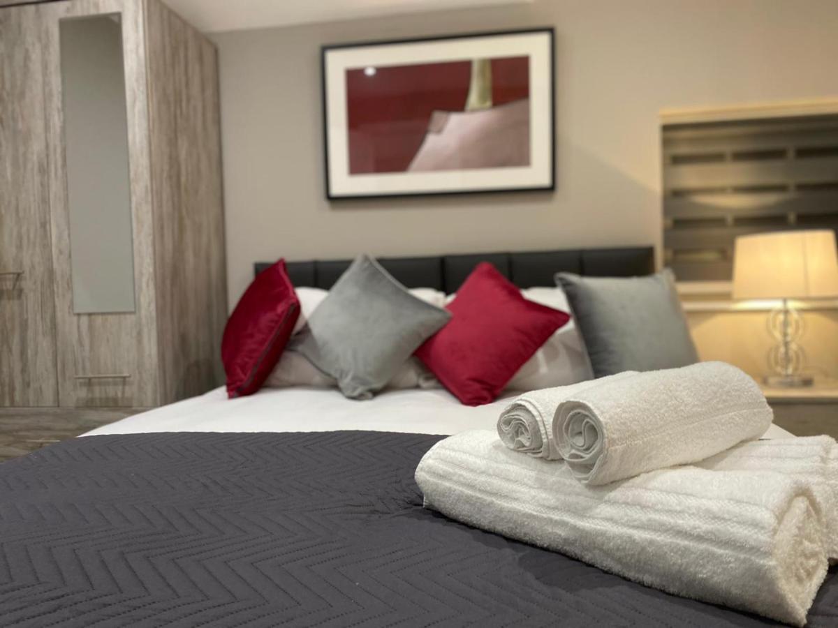 Amazing Central High Street Self Contained Apartments By Syl Watford  Dış mekan fotoğraf