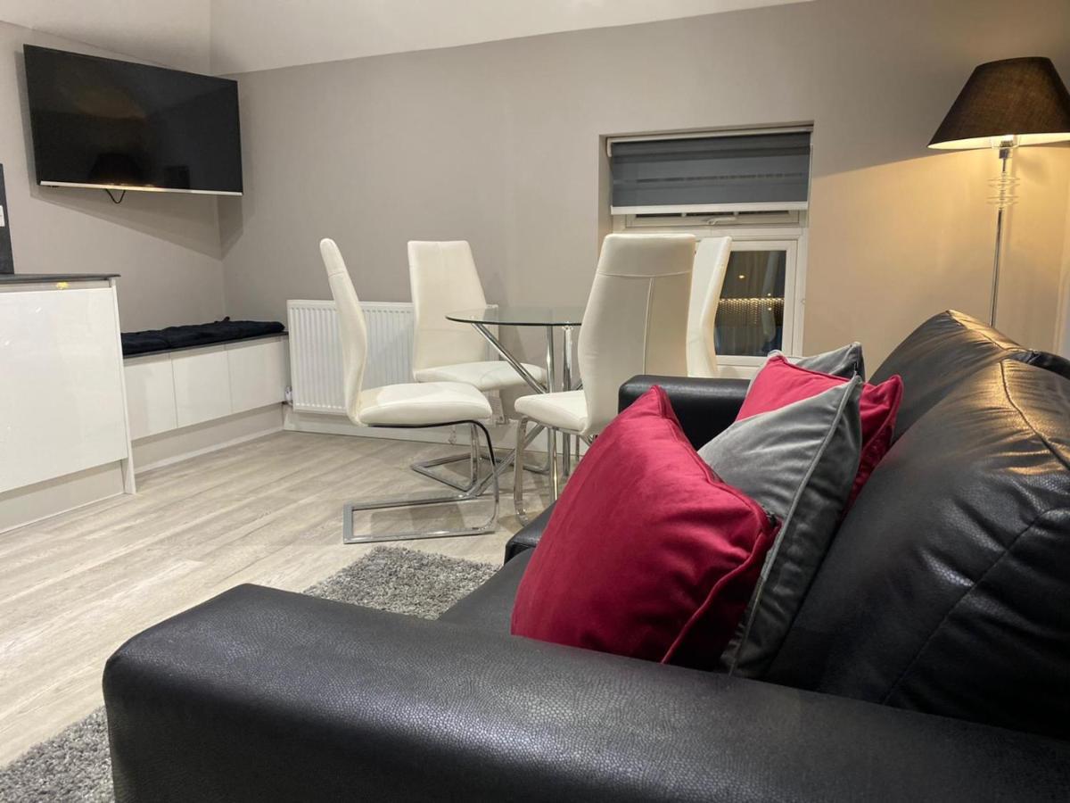 Amazing Central High Street Self Contained Apartments By Syl Watford  Dış mekan fotoğraf